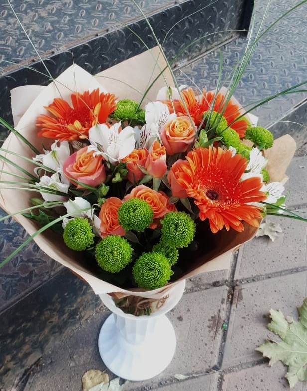 Букет цветов из: Герберы, Хризантемы, Альстромерии и Розы в Туже