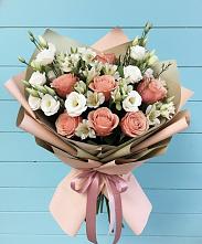 Букет цветов из:  Розы, Альстромерии и Лизиантусы в Туже