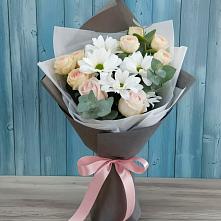 Букет цветов из:  Хризантемы и Розы в Туже