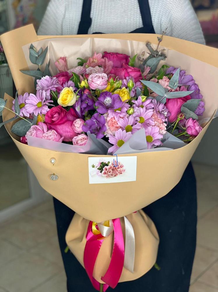 Букет цветов из: Хризантемы, Гвоздики и Альстромерии в Туже