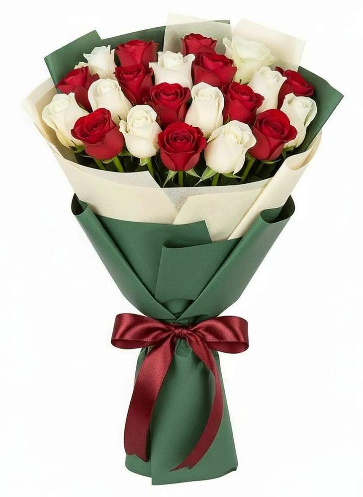 Букет Микс из красных и белых роз в Туже