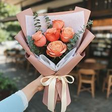 Букет цветов из:  Розы в Туже