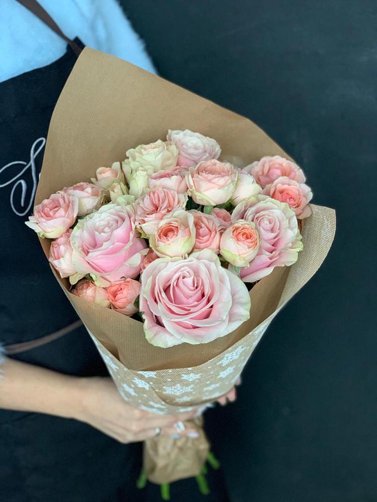 Букет цветов из: Хризантемы и Розы в Туже