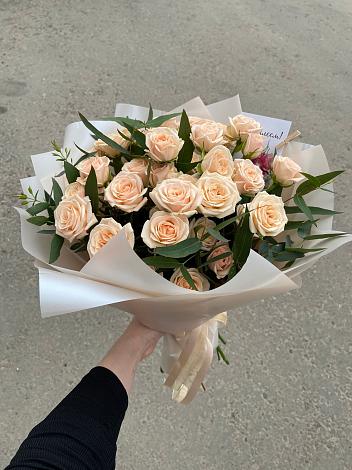 Букет Кремовые розы Латте в Туже