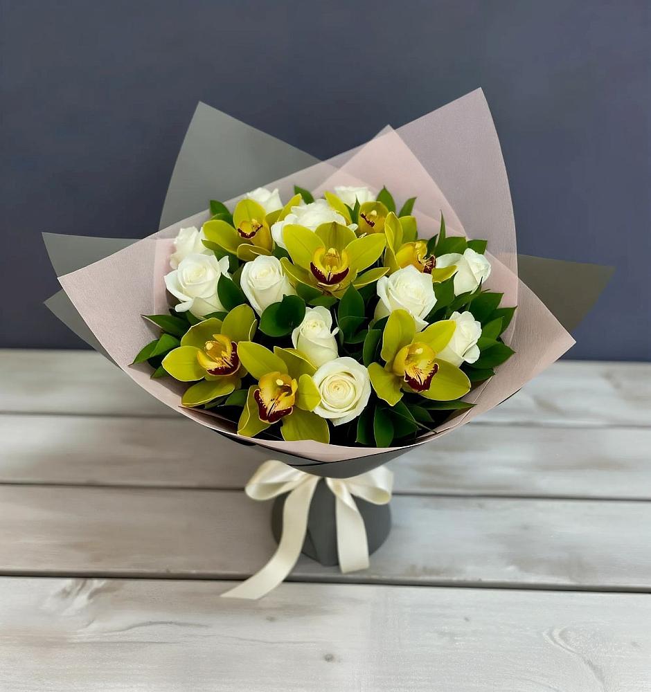 Букет цветов из: Орхидеи и Розы в Туже