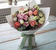 Букет цветов из:  Розы, Лизиантусы и Гвоздики в Туже