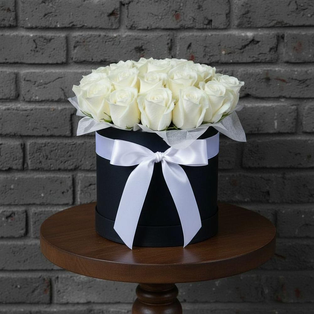 Цветочная композиция из Розы в шляпной коробке в Туже